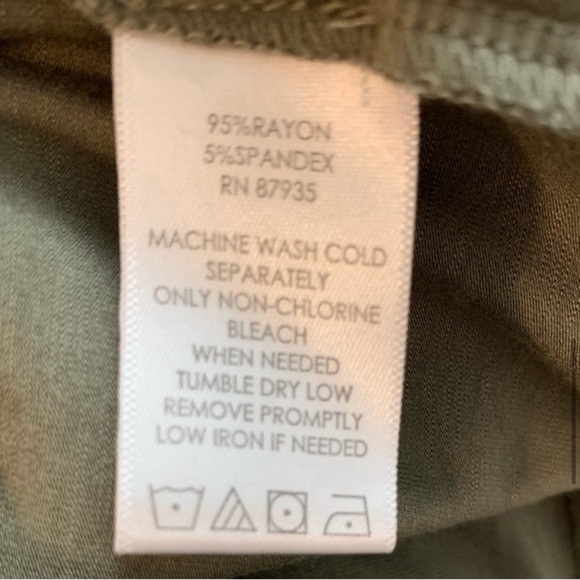 LOGO LORI GOLDSTEIN Vest Knit with Hood in Olive Green Women’s Size XL LIKE NEW - Picture 8 of 14